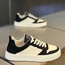 Comfortable Sports Sneakers - Stylish Lace-Up Trendy Shoes for Men - Comfortable for All Seasons