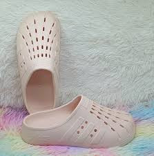 New Comfortable Adilette Clogs Slip-on Crocs Shoes Sandals for Men