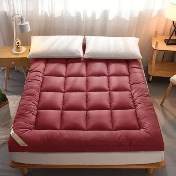 5/7 Feet Deluxe Mattress Topper - Enhance Your Sleeping Comfort With This Deluxe Mattress Topper